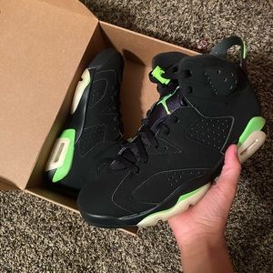 Jordan 6 Electric Green- 9M